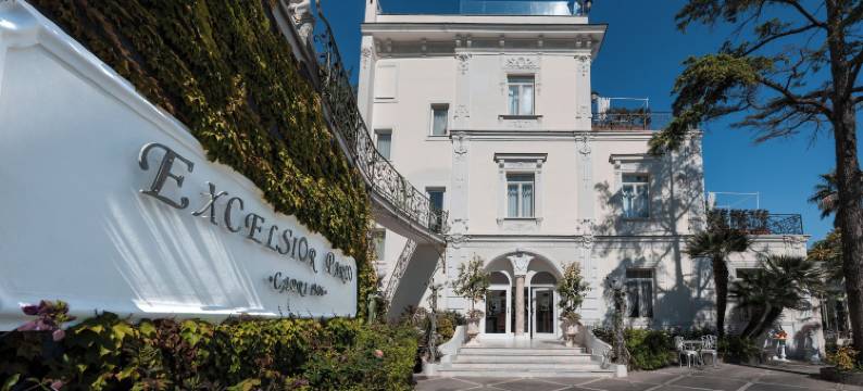 埃克斯尔帕克豪华别墅(Luxury Villa Excelsior)图片