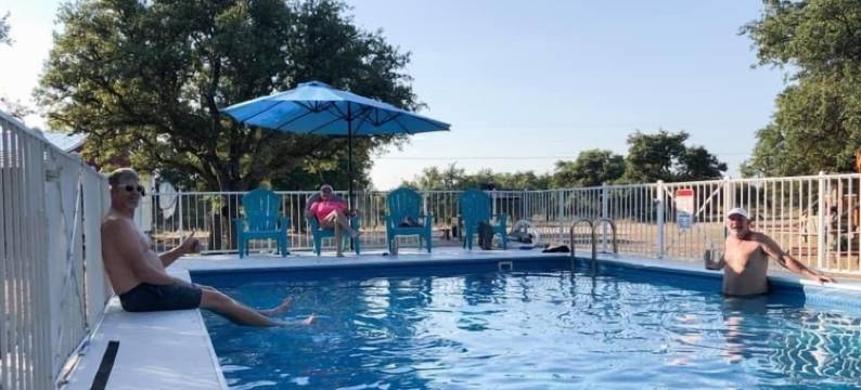 牛仔与天使度假屋(Cowboys and Angels Retreat)图片