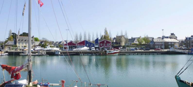 Cottage by Goëlo Coast with Sea Views图片