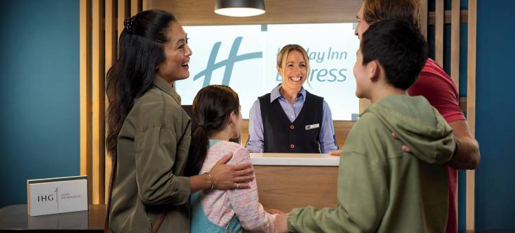 IHG旗下巴塞罗那萨瓦德尔智选假日酒店及套房(Holiday Inn Express & Suites Barcelona - Sabadell)图片