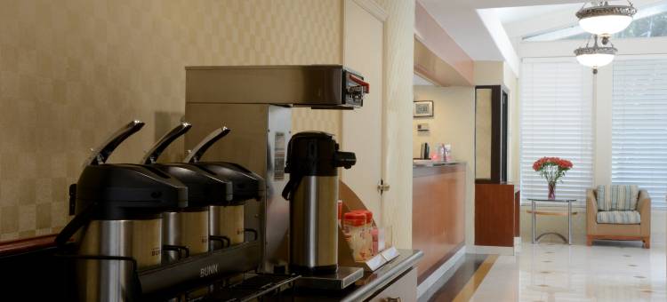 圣迪马斯红顶酒店-展览中心(Red Roof Inn San Dimas - Fairplex)图片