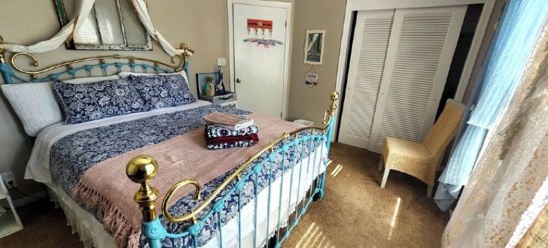 Adorable Sunny Priv. Entrance Suite & Bathroom w/ Patio Close to Beach & Center图片