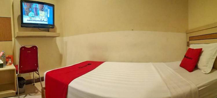 近望加锡城市广场红门旅馆(Reddoorz Plus Near Makassar Town Square)图片