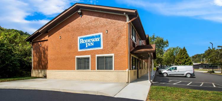 罗德威旅馆德尔蒙特(Rodeway Inn Delmont)图片