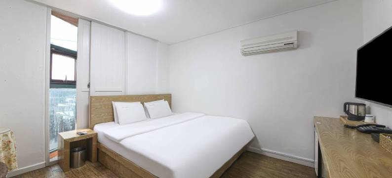 张城休(Hyumotel)图片