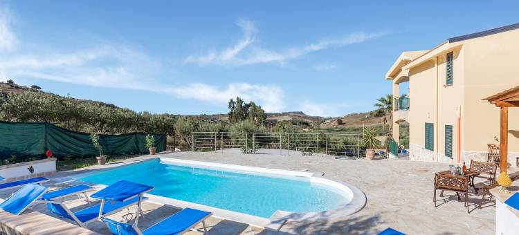 Family-Friendly Sicily Stay图片