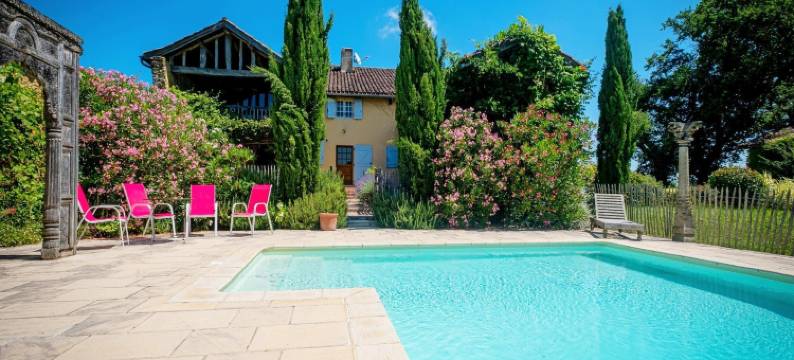 Beautiful farmhouse with private pool图片