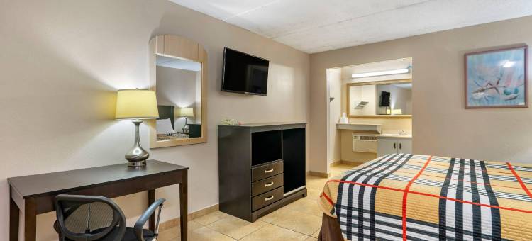 克里尔沃特-但尼丁罗德威酒店(Rodeway Inn Clearwater-Dunedin)图片