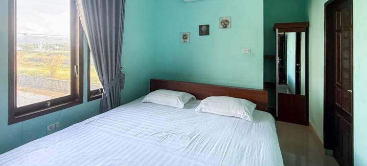 巴利盖Toba隆班布尔布尔海滩红多兹酒店(RedDoorz near Pantai Lumban Bul Bul Balige Toba)图片