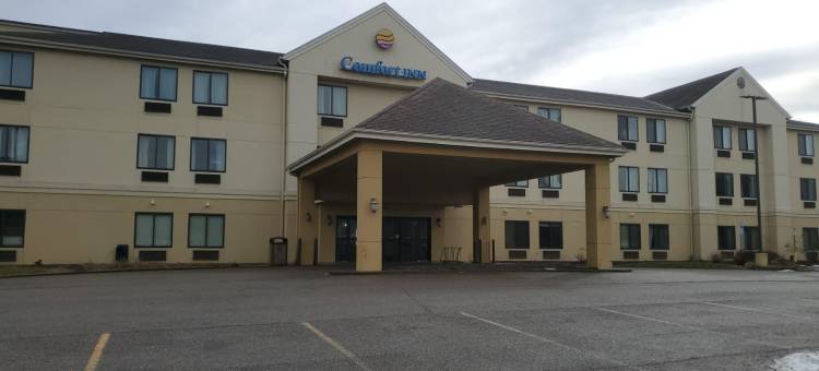靠近I-70/I-77的剑桥客栈，由Capital O提供(Cambridge Inn by Capital O Near I-70 / I-77)图片