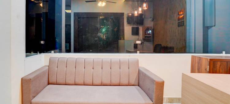 高级尼拉姆酒店(OYO Hotel O Civil Lines Bareilly Formerly Neelam Inn)图片