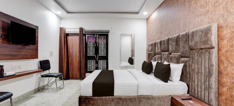 高级尼拉姆酒店(OYO Hotel O Civil Lines Bareilly Formerly Neelam Inn)图片