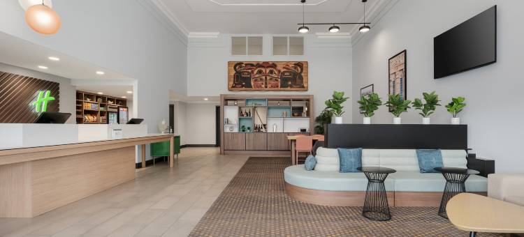 维多利亚麋鹿湖套房酒店(Holiday Inn VICTORIA – ELK LAKE by IHG)图片