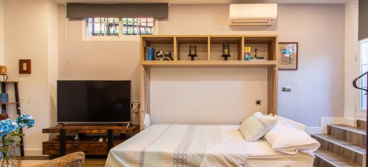 迷人带泳池度假公寓(Charming Studio with Pool Retreat)图片