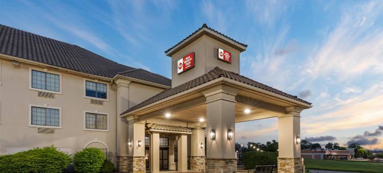 泰劳南园贝斯特韦斯特优质套房酒店(Best Western Plus Southpark Inn  Suites)图片