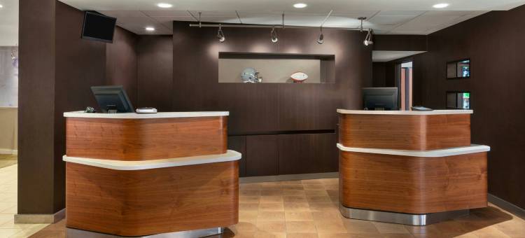珊瑚角迈尔斯堡万怡酒店(Courtyard by Marriott Fort Myers Cape Coral)图片
