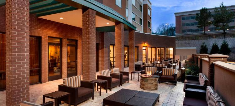 斯塔福德匡提科万怡酒店(Courtyard Stafford Quantico)图片