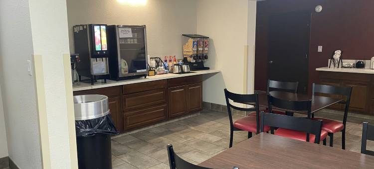 罗阿诺克阿皮兹红顶酒店(Red Roof Inn Roanoke Rapids)图片