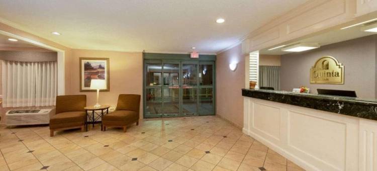 克利夫兰独立城拉昆塔温德姆酒店(La Quinta Inn by Wyndham Cleveland Independence)图片