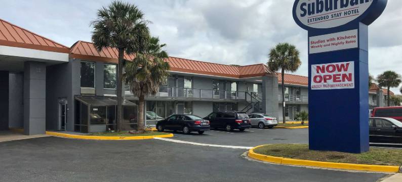 北查尔斯顿郊区酒店-I-526(Suburban Studios North Charleston I-526)图片