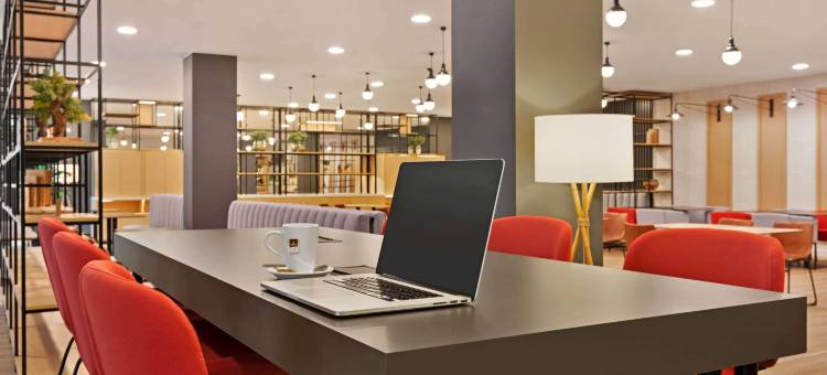 阿尔姆萨菲斯瓦伦西亚温德姆华美达酒店(Ramada by Wyndham Valencia Almussafes)图片