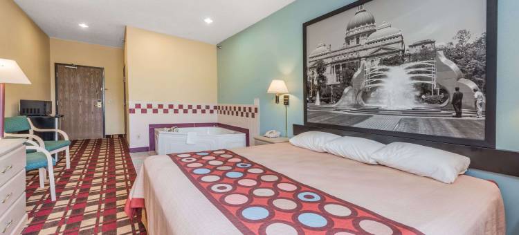 马丁斯维尔温德姆速8酒店(Super 8 by Wyndham Martinsville)图片