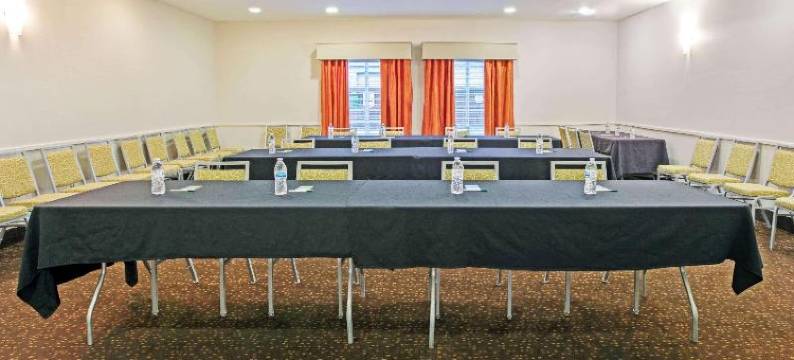 帕里斯拉昆塔温德姆套房酒店(La Quinta Inn & Suites by Wyndham Paris)图片