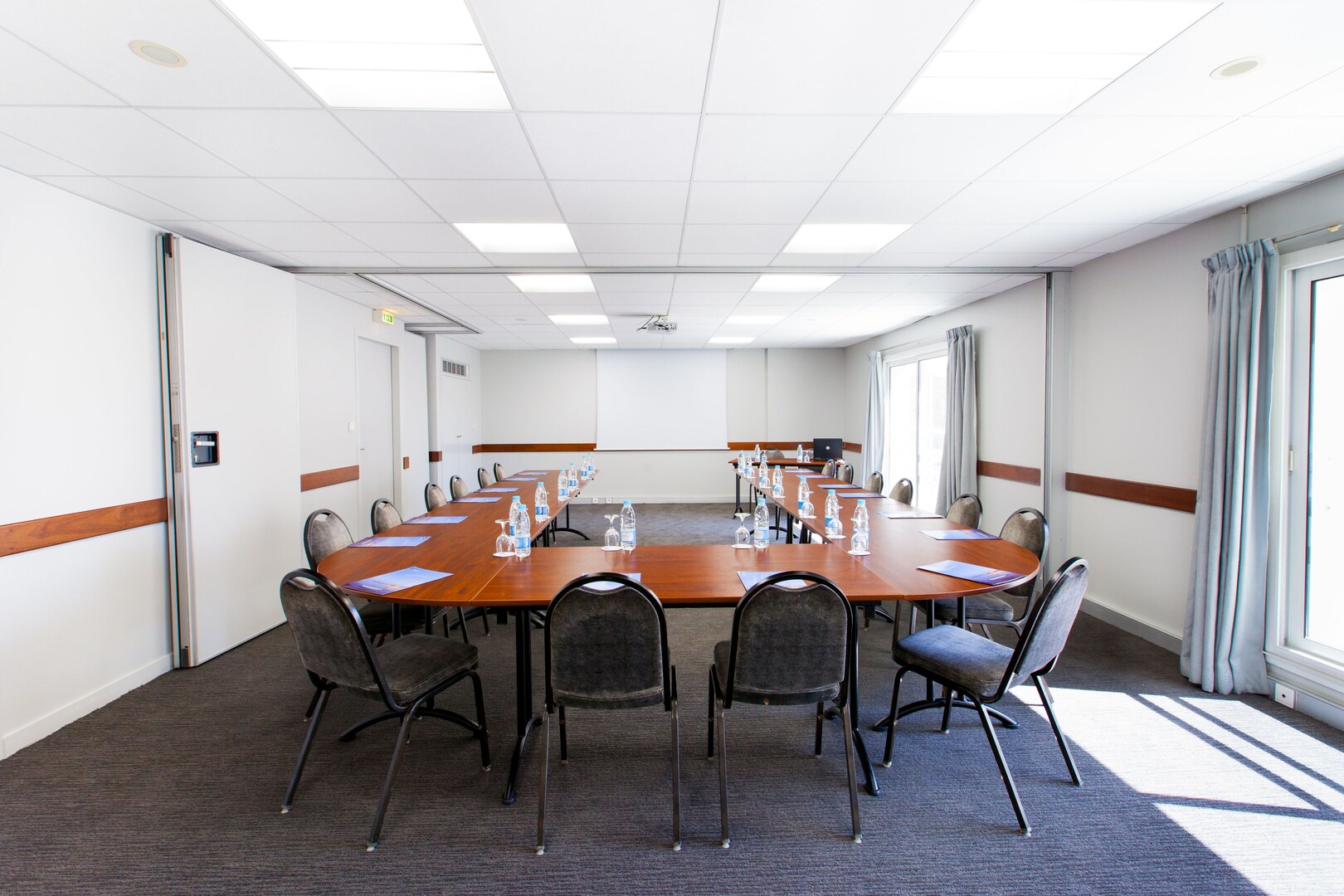 Hôtel le B d'Arcachon by Inwood Hotels Over view