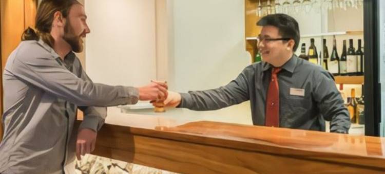 冰国心田酒店(Heartland Hotel Glacier Country)图片