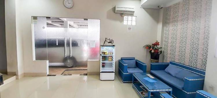 红多兹酒店-近巨港哈吉伯利安上校街(RedDoorz Near Jalan Kolonel Haji Burlian Palembang)图片