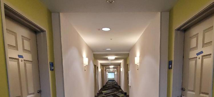 智选假日套房酒店林伍德(Holiday Inn Express & Suites Seattle North - Lynnwood)图片