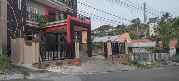 红多兹酒店-近巴厘巴板E沃克购物中心(RedDoorz Near E Walk Mall Balikpapan)图片