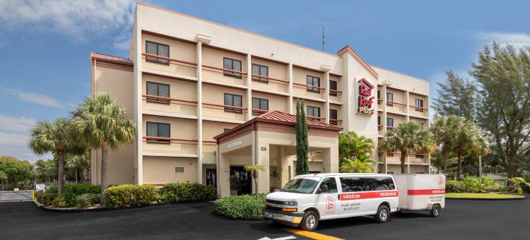 迈阿密机场红屋顶PLUS+酒店(Red Roof PLUS+ Miami Airport)图片