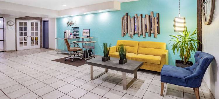 罗利格伦伍德-克拉布特里戴斯酒店(Days Inn by Wyndham Raleigh Glenwood-Crabtree)图片