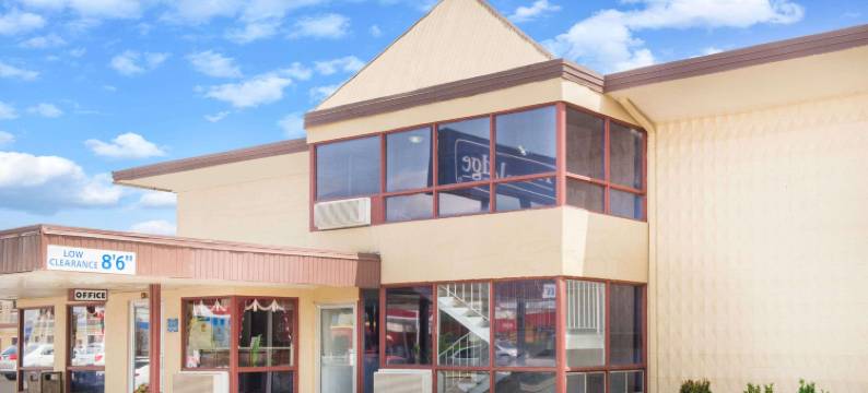 特雷霍特Travelodge by Wyndham酒店(Travelodge by Wyndham Terre Haute)图片