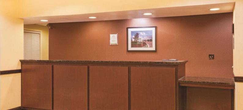 莱辛顿南 - 汉堡拉昆塔温德姆套房酒店(La Quinta Inn & Suites by Wyndham Lexington South / Hamburg)图片