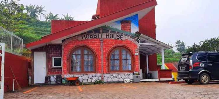 红多兹伊斯兰Plus酒店@展玉西帕纳斯(RedDoorz Syariah Plus at Cipanas Cianjur)图片