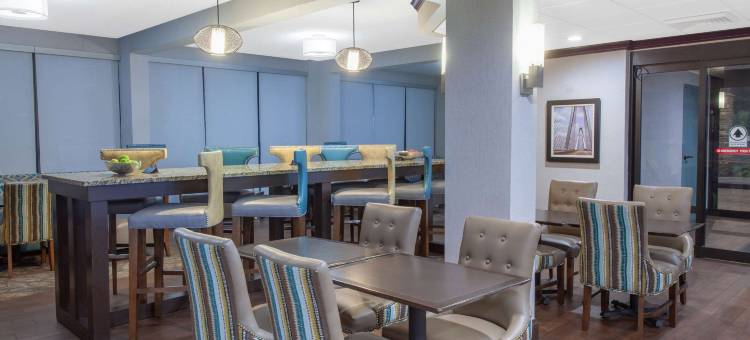 查尔斯顿体育馆蔚景温德姆酒店(Wingate by Wyndham Charleston Coliseum)图片