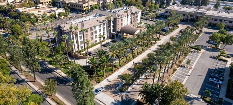 安大略省安大略米尔斯丽怡酒店(Country Inn & Suites by Radisson, Ontario at Ontario Mills, CA)图片