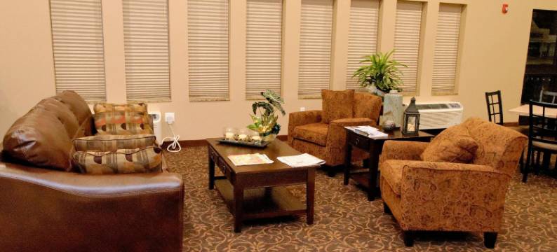 鹅卵石套房酒店-麦迪逊堡(Cobblestone Inn & Suites Fort Madison)图片