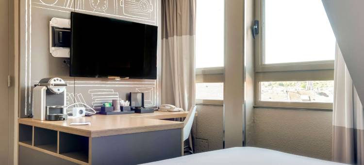 宜必思巴黎吕埃尔马尔迈松酒店(Ibis Paris Rueil-Malmaison)图片