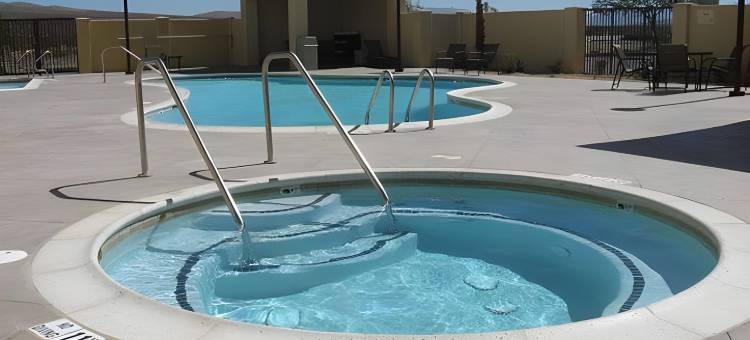 巴斯托欢朋套房酒店(Hampton Inn & Suites Barstow)图片