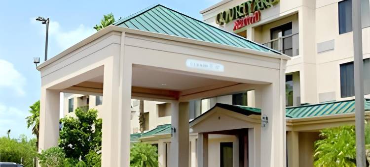 坦帕布兰登万怡酒店(Courtyard Tampa Brandon)图片