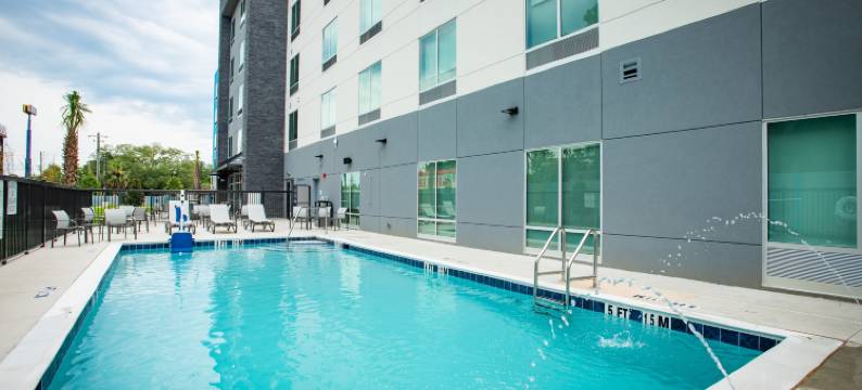 彭萨科拉机场北 - I-10 智选假日套房酒店(Holiday Inn Express & Suites PENSACOLA AIRPORT NORTH - I-10 by IHG)图片