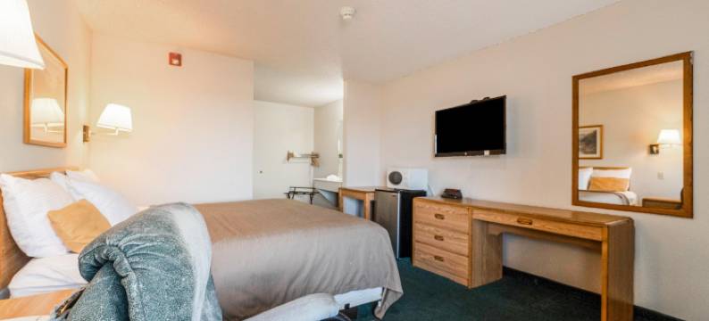 OYO 俄克拉荷马特克斯霍马家乡旅店酒店(HomeTown Inn by OYO Texhoma, OK)图片