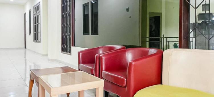 库尔科斯特伊斯兰酒店-近泗水伦马克商场(KoolKost Syariah Near Lenmarc Mall Surabaya)图片