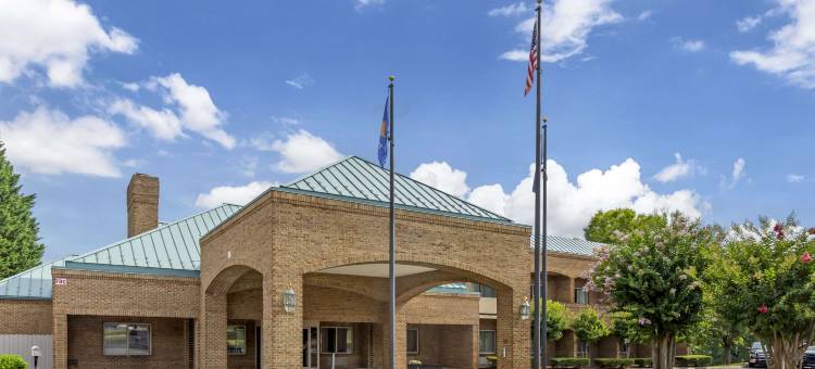 里奇伍德农场舒适套房酒店(Comfort Suites Inn at Ridgewood Farm)图片