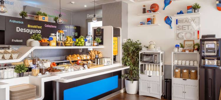 ibis budget 马德里巴列卡斯酒店(Ibis Budget Madrid Vallecas)图片