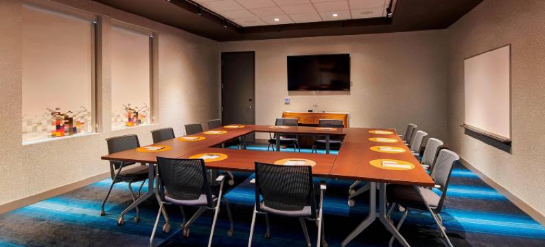 克利夫兰机场雅乐轩酒店(Aloft Cleveland Airport)图片