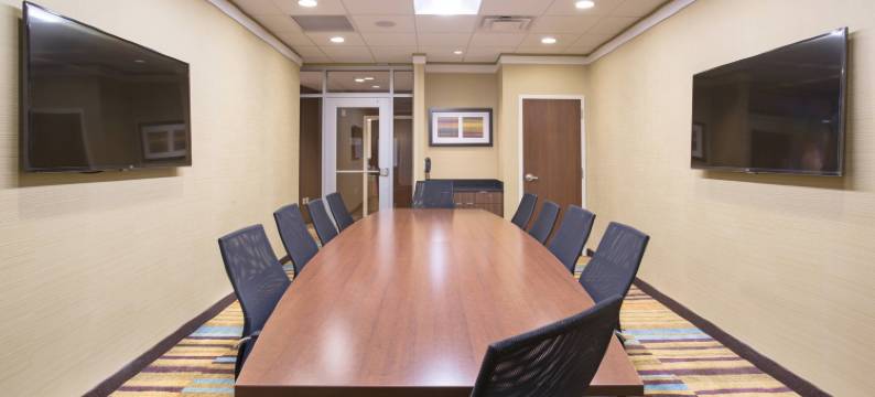 伯灵顿万枫酒店及套房(Fairfield Inn & Suites Burlington)图片